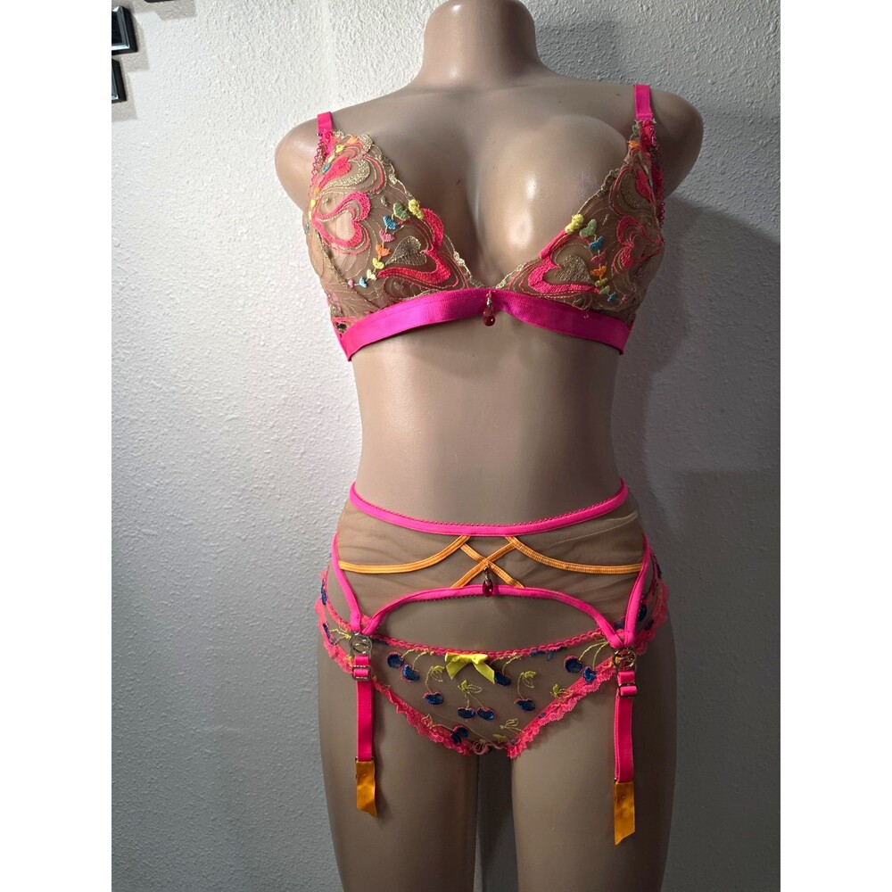Agent Provocateur Pink Sheer Embroidered Mesh Bra Set Wireless Size M